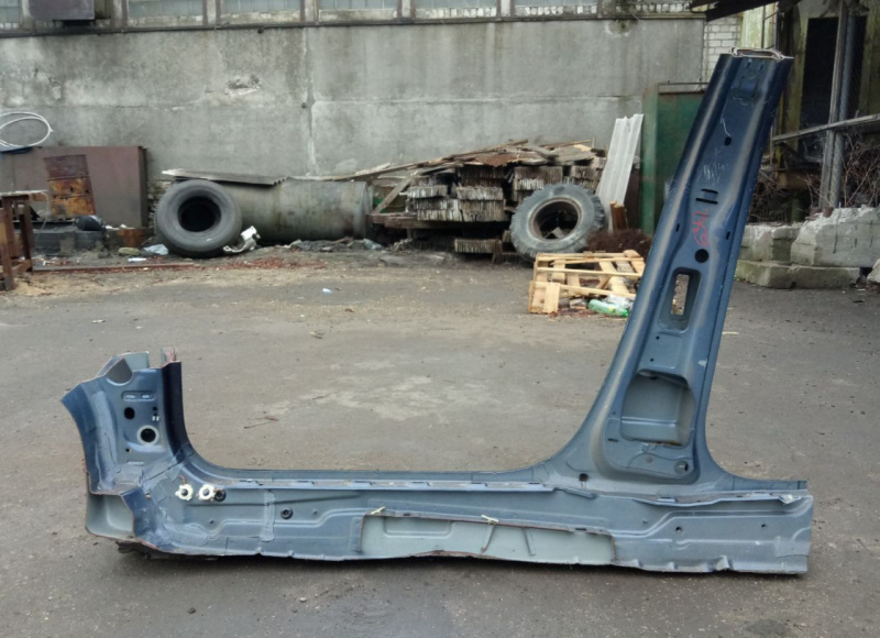 Стойка кузовная центральная прав Volkswagen Passat B7 2.5 1.8 USA 2011-2015