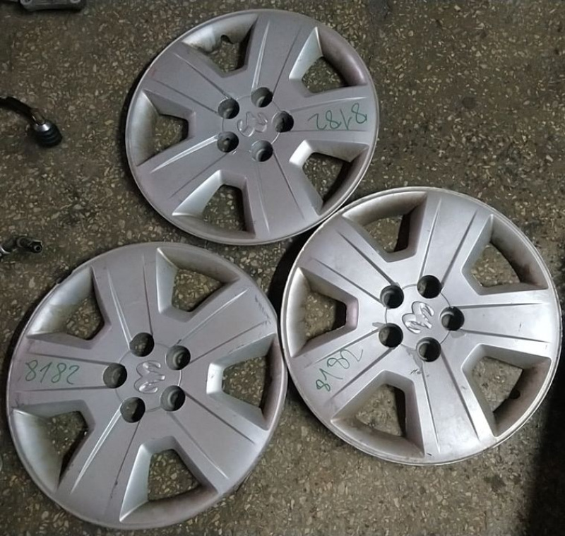 Колпак колёсный декоративный R17 DODGE CALIBER 2006 5105021AA