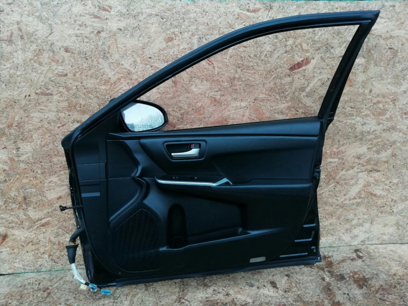 Дверь в сборе передняя правая Toyota Camry V55 2AR-FE 2015-2017