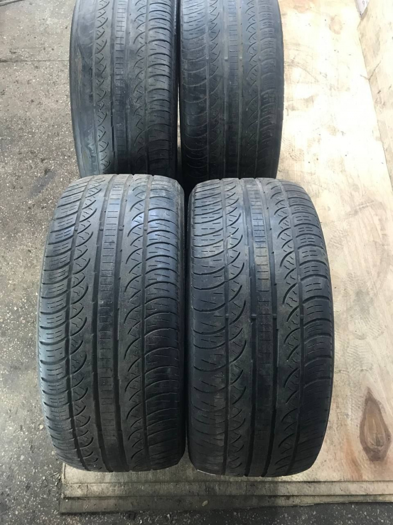 Комплект шин Pirelli P Zero Nero 265/40 R20