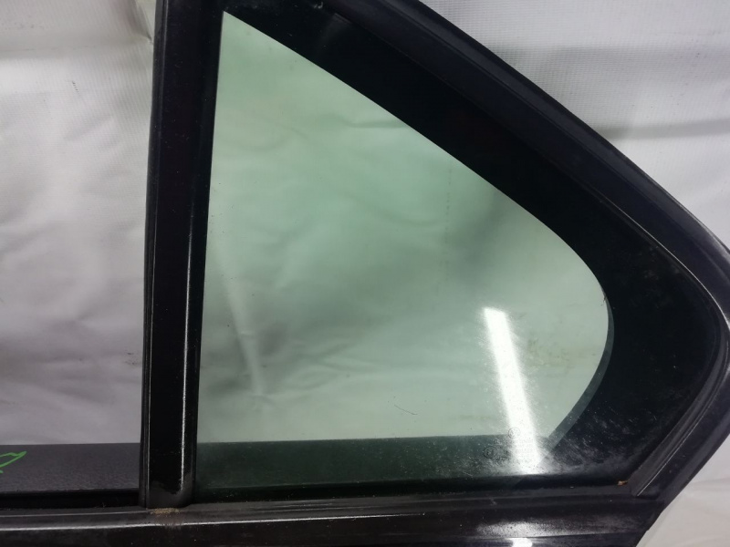 Стекло двери треугольник задней левой VOLKSWAGEN JETTA 6 2011-2018 5C6845213