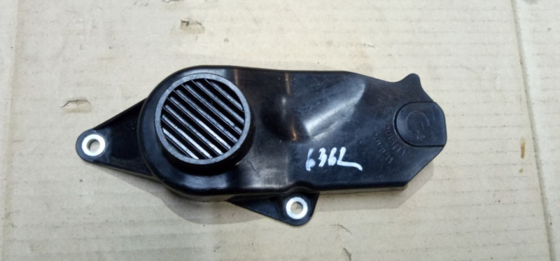 Защитный кожух ремня помпы Volkswagen Passat B7 1.8 USA CPRA 2011-2015 06L109121 06L109121B